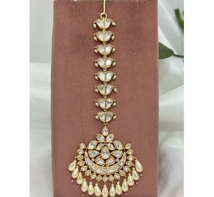 ต่างหูระย้าทองเหลืองชุบทองคุณภาพพรีเมียมประดับเพชร ดีไซน์สวยงามสไตล์ชาติพันธุ์ สำหรับผู้หญิงและเด็กผู้หญิง เหมาะสำหรับงานปาร์ตี้และงานแต่งงาน - Product Image 2