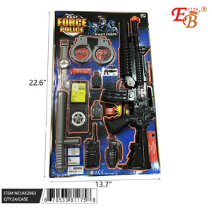 SET di polizia per il gioco di ruolo 24/2/12 pz/CS realizzato in plastica resistente - Product Image 1