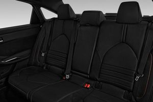 Offre Spéciale Nouveau Design Toyota Avalon Fast 5 Sièges Voitures Petite Voiture à Carburant Usé Multicolore Véhicules Électriques et à Essence - Product Image 5