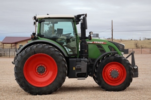 รถไถเดินการเกษตร2024 F 724 V ario PR ofi P lus, MFWD รถแทรกเตอร์สำหรับ4WD ฟาร์ม - Product Image 3