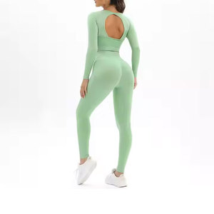 Conjunto de chándal informal de 2 piezas para mujer, ropa de casa sólida con logotipo personalizado de alta calidad para verano - Product Image 3