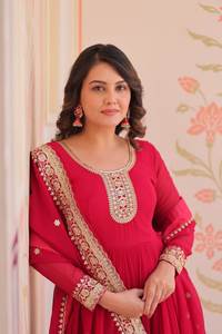 Elegante traje rosa de seda Anarkali Georgette de diseñador para mujer con estampado Dupatta para bodas Elegante vestido de trabajo para niñas - Product Image 3