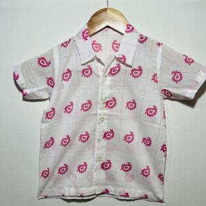 Chemise décontractée en coton à imprimé floral pour garçons modernes avec col |   Chemise à manches courtes boutonnée pour l'été - Product Image 1