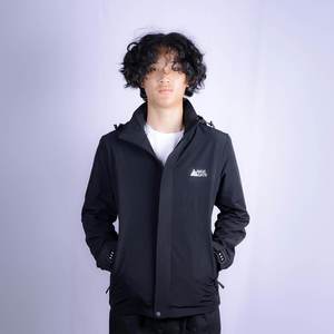 Chaqueta de verano de carcasa dura, resistente al agua, a prueba de viento, con cierre de cremallera, soporte de nailon/poliéster, diseño de estampado de invierno - Product Image 3