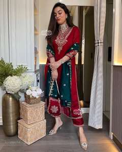 Nouvel arrivage de costumes de fête au design attrayant Vichitra soie lourde séquence et pantalon de travail brodé et haut avec broderie Dupatta - Product Image 4