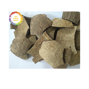 Cáscara de coco auténtica materia prima de Vietnam cáscara de coco dura perfecta para carbón industrial y productos energéticos - Product Image 1