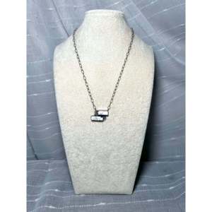 Collier Tia Long classique en buffle blanc et argent sterling, type chaîne perlée, idéal pour un cadeau - Product Image 3