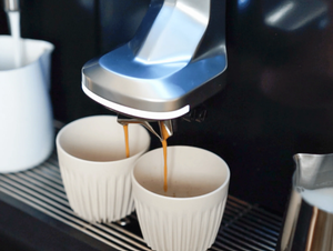 Ventes de machines à expresso automatiques intelligentes neuves d'origine, scellées en usine, modèle 5478650, disponibles pour livraison en Chine - Product Image 6