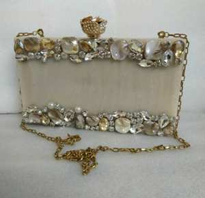 กระเป๋าคลัทช์สำหรับผู้หญิงทำจากยางเรซินหัตถกรรมอินเดีย - Product Image 6