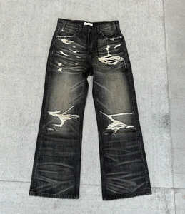 Jeans de Pierna Ancha, Fabricación OEM para Exportación, Prenda Inferior Producida para Comercio Global con Tela Vaquera Resistente y Ajuste Cómodo - Product Image 3