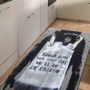 Alfombra con Diseño de Mono de Banksy: Alfombra Antideslizante, Alfombra Suave de Tela No Tejida - Product Image 4