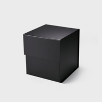 Boîtes cadeaux magnétiques pliantes de luxe pour cadeaux, blanches et noires, en carton rigide personnalisé, boîte cube rigide