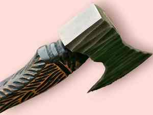 Hache Viking artisanale en acier à haute teneur en carbone, manche en bois de rose, étui en cuir, personnalisable, 1,5 kg, multi-usages - Product Image 4