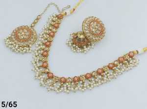 Flor de lujo chapado en oro tradicional Motipearl Kundan tachonado gargantilla collar Jumkha pendiente Mangtika conjunto y conjunto de joyería para mujer - Product Image 6