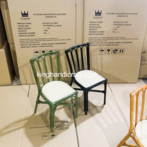 Silla Infantil de Ratán Hecha a Mano para Alquiler, Muebles Infantiles de Grado Comercial para Alquiler de Eventos y Suministro de Fiestas al por Mayor - Product Image 5