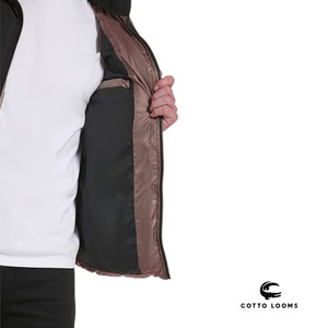 Venta al por mayor chaqueta acolchada de invierno de moda con capucha cálida personalizada para hombre ligero OEM ODM de moda Premium 2025 nuevo de alta demanda - Product Image 6