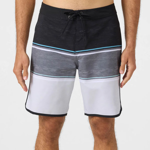 Shorts en toile tricotés pour hommes avec logo personnalisé sur le devant, impression numérique, séchage rapide et caractéristiques écologiques, approvisionnement en gros - Product Image 2