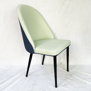 Sillón de Oficina Contemporáneo con Función Reclinable, Tapicería de Cuero Verde Menta y Patas de Hierro (GA68020) - Product Image 3