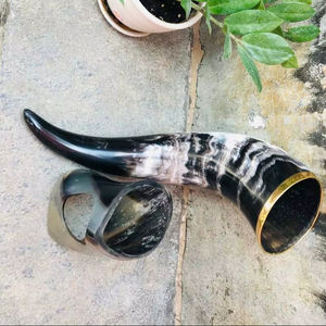 Cuerno Vikingo para Beber de Cuero Natural Pulido de 12 Pulgadas, Original de United Trade World, Soporte para Cuerno, Hecho a Mano, Nuevo, Regalo de Arpillera, Artículos para Beber - Product Image 1