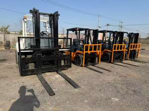 Chariot élévateur Toyota 30 d'occasion d'origine japonaise, excellent état, 3 tonnes, 3 niveaux, moteur, roulement, boîte de vitesses - Product Image 6