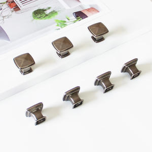Poignées de meuble vintage carrées en alliage de zinc, boutons de tiroir bronze antique pour cuisine, armoire, placard, quincaillerie de mobilier - Product Image 2