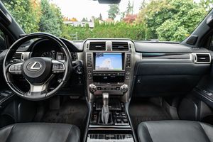 Lexus GX 460 V8 ปี 2020 สภาพดี ใช้งานน้อย ขับเคลื่อน 4 ล้อแบบฟูลไทม์  ดิฟเฟอเรนเชียลแบบลิมิเต็ดสลิป  ไม่ได้ดัดแปลงใดๆ - Product Image 4