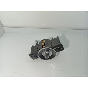 LUZ DE COMANDO MERCEDES GLA Serie A21290505519107 (13>) - Product Image 2
