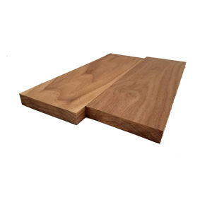 Bois de noyer traité à la vapeur et séché au four pour foncer la sève, assurant une couleur uniforme des produits finis. Achat en gros disponible. - Product Image 6