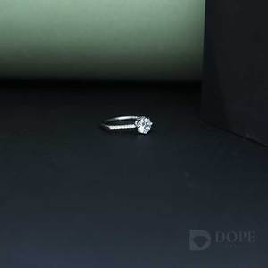Anillo de compromiso Moissanite Round Diamond Lab creado para acero inoxidable unisex con diseño exclusivo para cada ocasión - Product Image 5