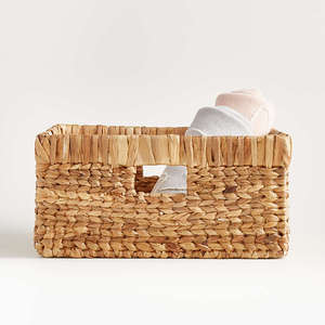 Grand panier de table à langer rectangulaire en jacinthe d'eau naturelle de haute qualité avec poignées | Tienphong Handicrafts - Product Image 1
