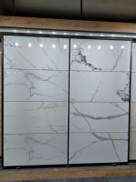 Carreaux rectifiés à motifs de marbre 600*1200mm Carreaux de céramique en porcelaine brillante pour mur intérieur de villa et sol de salon