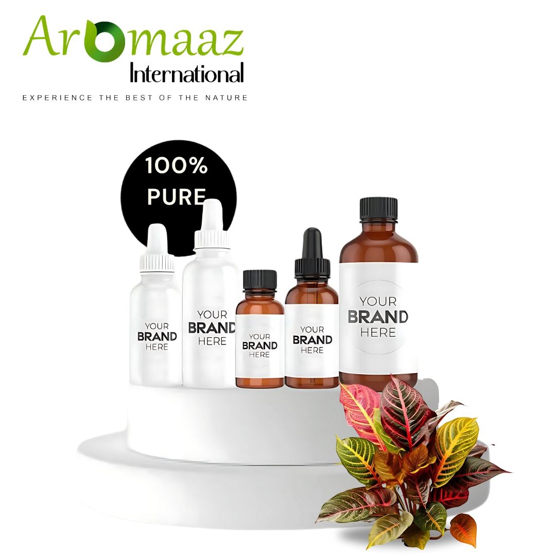 สีเหลืองเป็นสีน้ำตาลอ่อนและฉุน, ไม่เห็นด้วยและมีกลิ่นเล็กน้อย