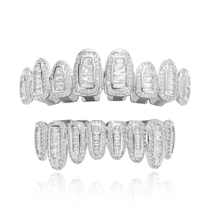 Grillz chapado en oro de 10 quilates multitono con diamante de corte redondo cultivado en laboratorio, juego de Grillz con letras heladas con brillo cegador - Product Image 3