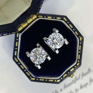 Boucles d'oreilles de luxe en or massif 14 carats avec diamants ronds brillants de couleur D-E-F de 2,00 carats, cultivés en laboratoire, qualité VVS, certifiées IGI - Product Image 1