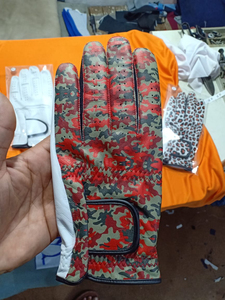 Guantes de golf Guantes deportivos de compresión antideslizantes en tamaño personalizado y guantes de swing de golf de color - Product Image 4