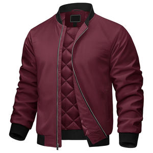 Blouson d'hiver chaud pour homme avec logo personnalisé, rembourrage matelassé, couture durable et support complet de fabrication de vêtements OEM ODM - Product Image 1