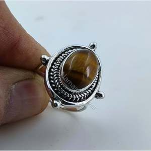 Anillo de Plata de Ley 925 Hecho a Mano con Ojo de Tigre, Estilo Bohemio, Anillo con Bisel Ovalado de Ojo de Tigre Natural, Regalo - Product Image 1