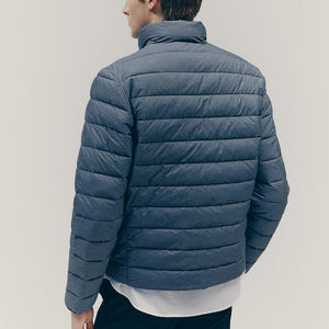 Chaquetas para exteriores con logotipo personalizado de alta calidad, Abrigo acolchado con cremallera y burbuja de invierno para hombres y mujeres - Product Image 2