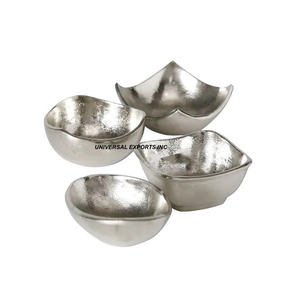 Juego de cuatro cuencos de aluminio para chocolate con forma personalizada, nuevo cuenco dulce, cuenco de chocolate elegante clásico y elegante - Product Image 1