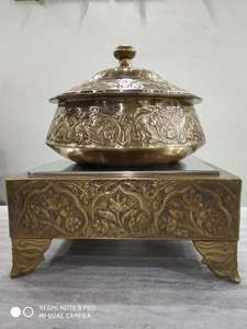 จานทำจากทองเหลืองหลากหลายแบบหรูหราผู้จัดจำหน่ายและส่งออกของขายดีจานร้อนงานแฮนด์เมดคลาสสิกไม่ซ้ำใคร - Product Image 6