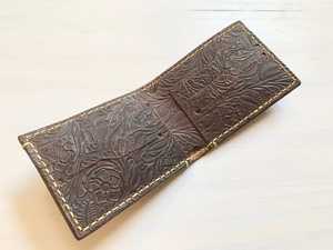 Cartera de Cuero Genuino con Diseño Animal Grabado a Mano, Estilo Vintage, Unisex, de Lujo, Resistente, con Bordado Ecuestre - Product Image 4