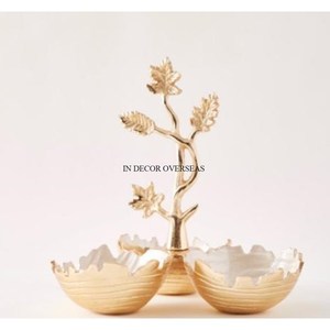 ขาตั้งโลหะทนทานพร้อมชามเสิร์ฟและโต๊ะชุบทอง3ช่องดีไซน์ดอกไม้มาเป็นเอกลักษณ์ล่าสุด - Product Image 1