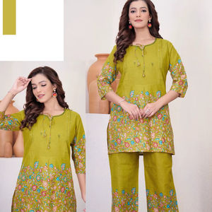 <b>Women</b> Green Floral Printed <b>Kurta</b> Pant <b>Set</b> Stylish Indian Ethnic Wear - Product Image 1