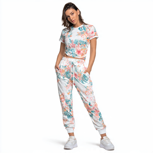 Camiseta de sublimación de alta calidad, chándal para mujer, 100% algodón, poliéster, tinte de corbata, camiseta, pantalón estampado, conjunto de dos piezas - Product Image 1