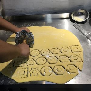 Máquina Automática <span class=keywords><strong>para</strong></span> <span class=keywords><strong>Cortar</strong></span> <span class=keywords><strong>Donas</strong></span>, <span class=keywords><strong>Molde</strong></span> de Silicona Multiforma <span class=keywords><strong>para</strong></span> <span class=keywords><strong>Cortar</strong></span> y Hacer <span class=keywords><strong>Donas</strong></span> - Product Image 4