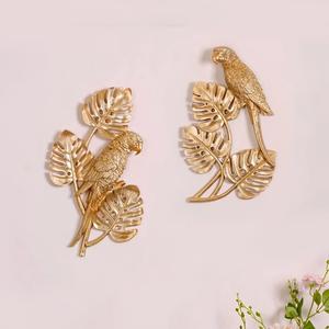 Ensemble 2 perroquets artisanaux en laiton pur Décoration murale Art contemporain en métal Home Diwali Festivals Export Quality Hanging Wall Display - Product Image 1