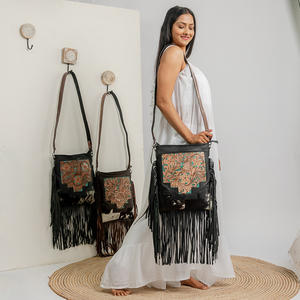 Nouveau sac fourre-tout pour femme en cuir suédé à franges, style occidental, avec fourrure de vache, pierre turquoise, haute qualité, étanche, portable, pour l'été - Product Image 1
