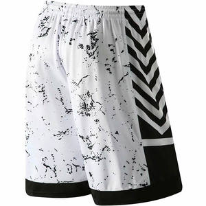 Pantalones cortos elegantes para hombre para conjuntos modernos hechos a mano con materiales de primera calidad, durabilidad y comodidad para una moda de verano elegante - Product Image 1