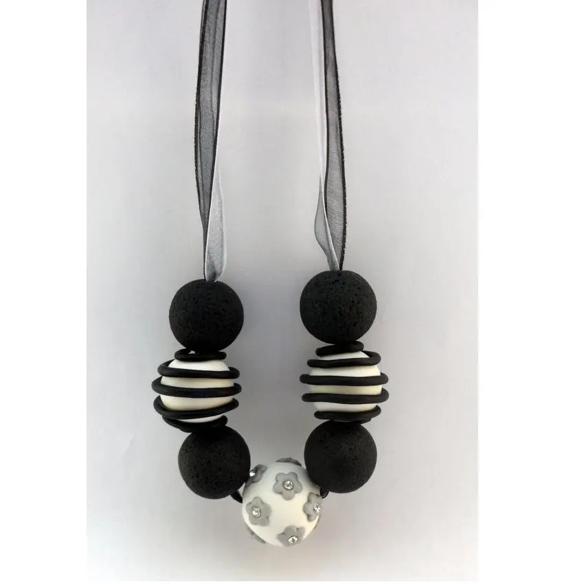 Hot Selling Best Quality Wood Black & White Necklace Woman Fashion Necklace decor Clothing Accessories fashion jewelry necklaces