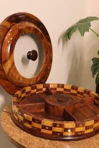 Boîte élégante en bois poli pour fruits secs conçue pour un rangement élégant et une présentation élégante de cadeaux décoratifs pour la maison - Product Image 6